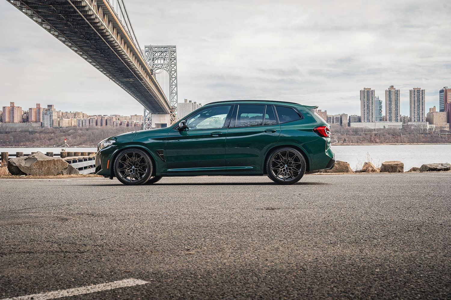2022-bmw-x3m side profile