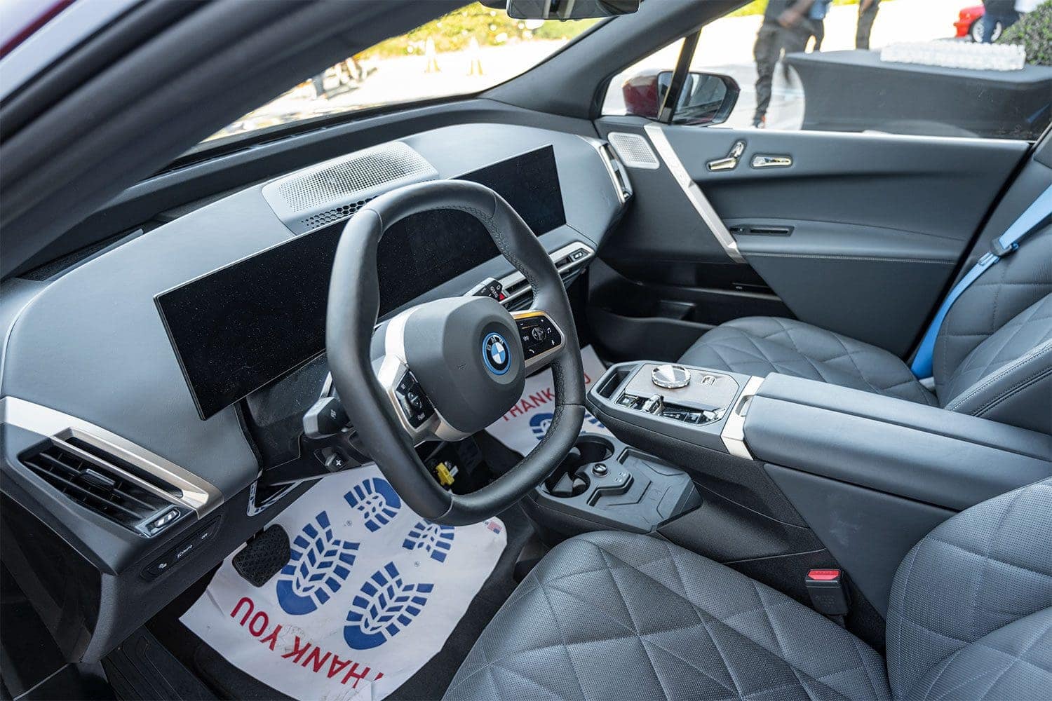 bmw-ix-interior