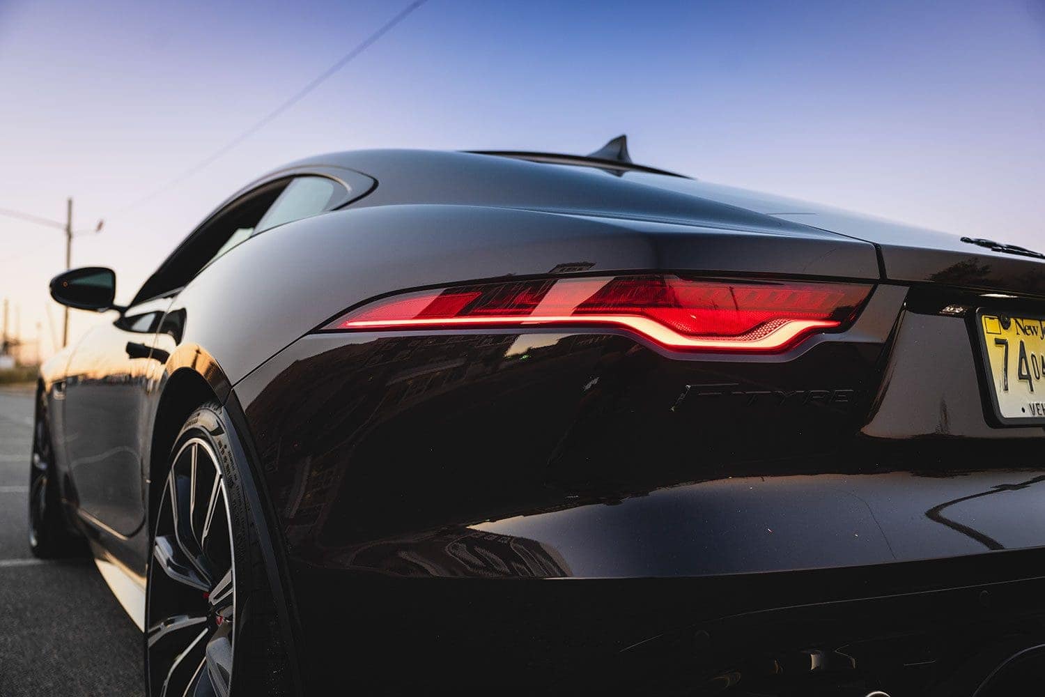 Jaguar F-TYPE R