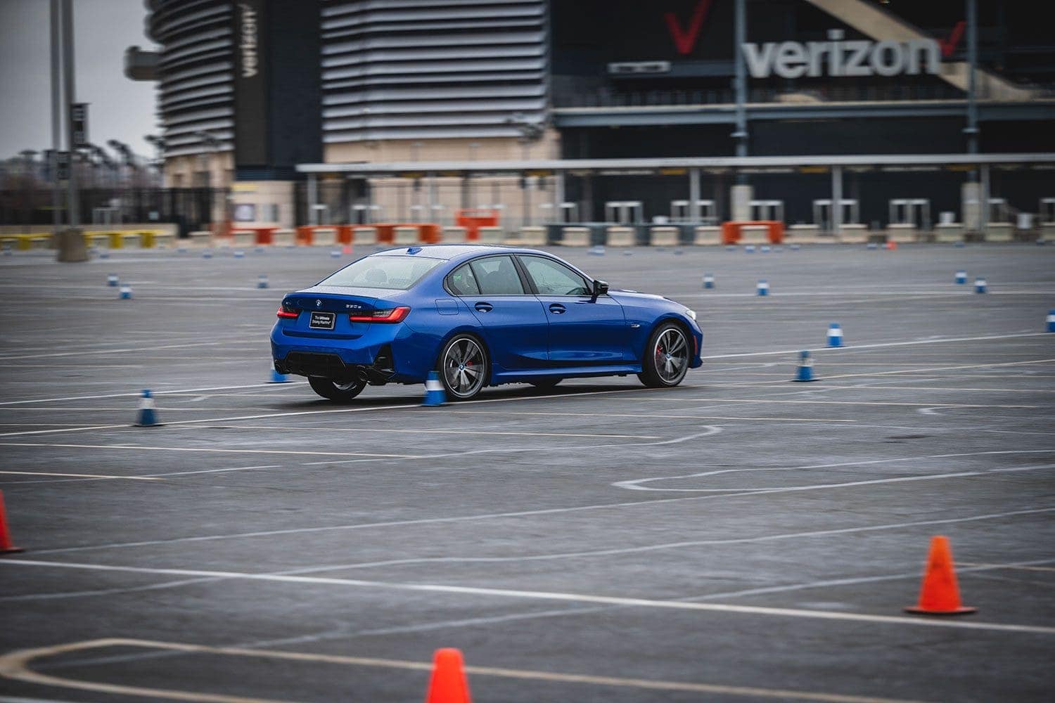 BMW 330e