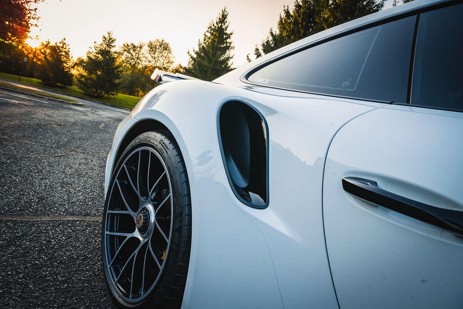 2018-porsche-911-turbo40