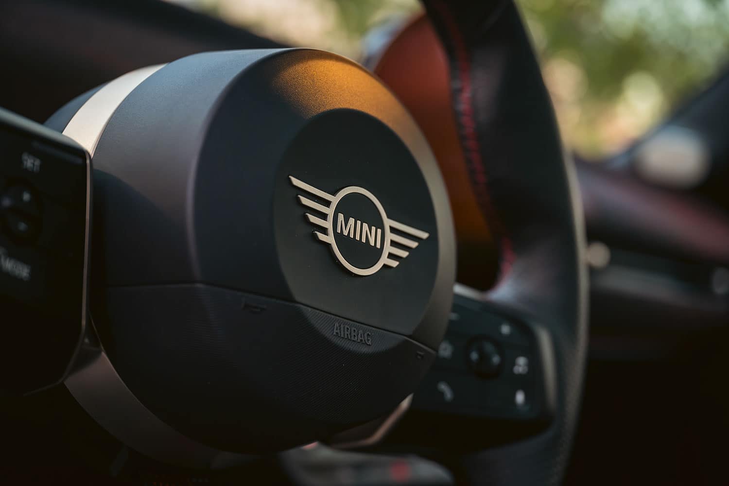 mini-john-cooper-works-coupe-wheel