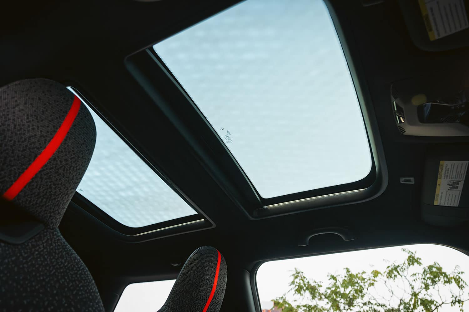 mini-john-cooper-works-coupe-sunroof
