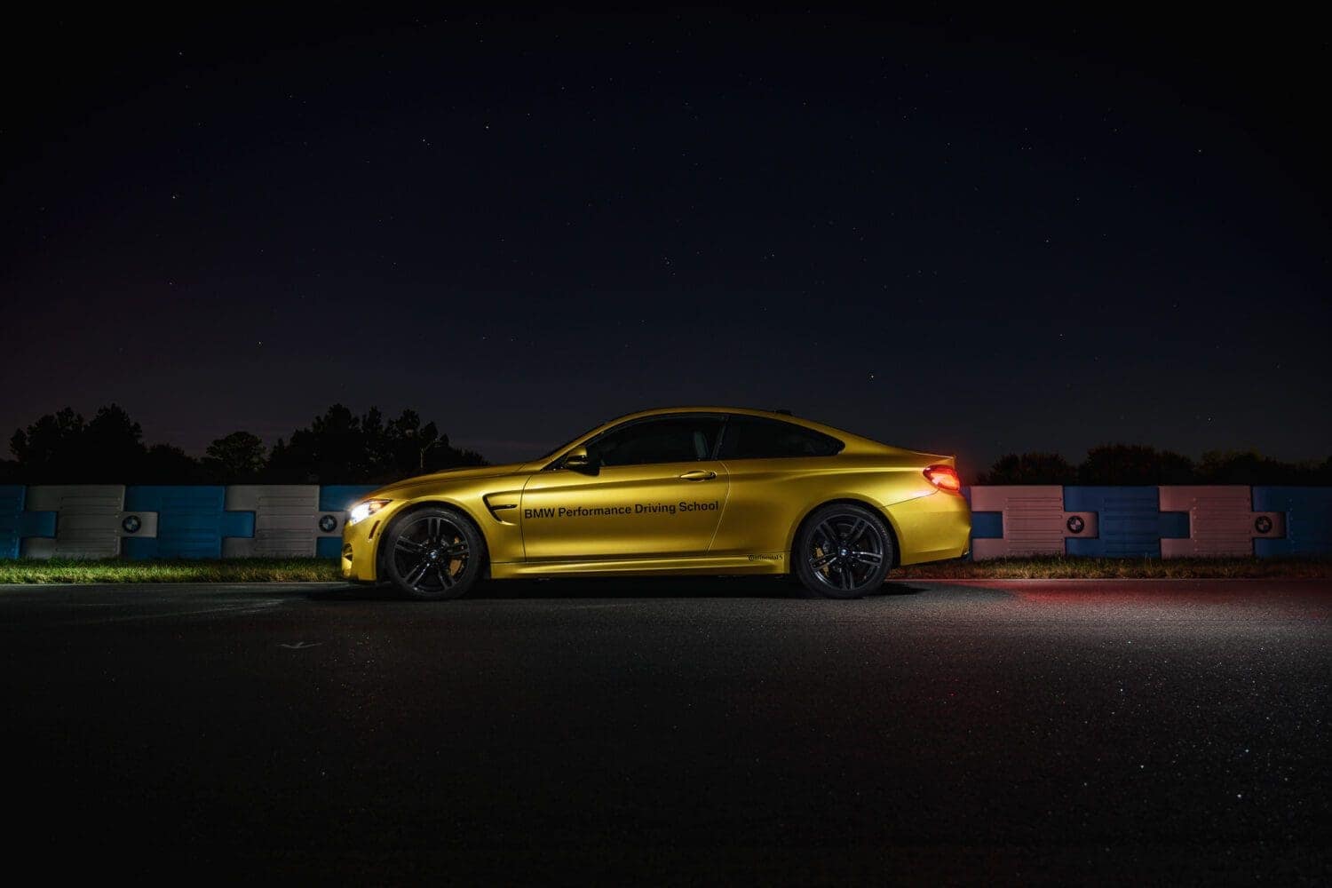 BMW M4 no stars