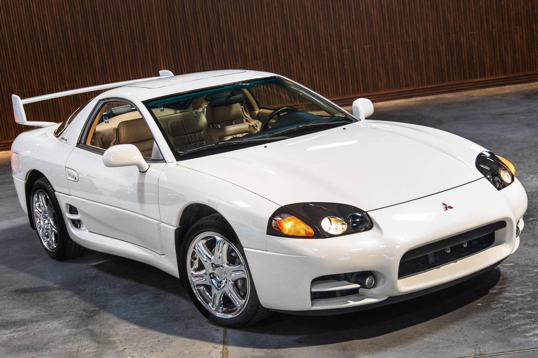 1999 VR-4
