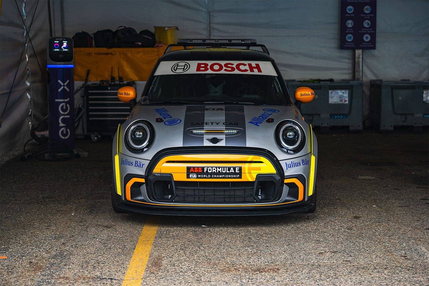 MINI e car