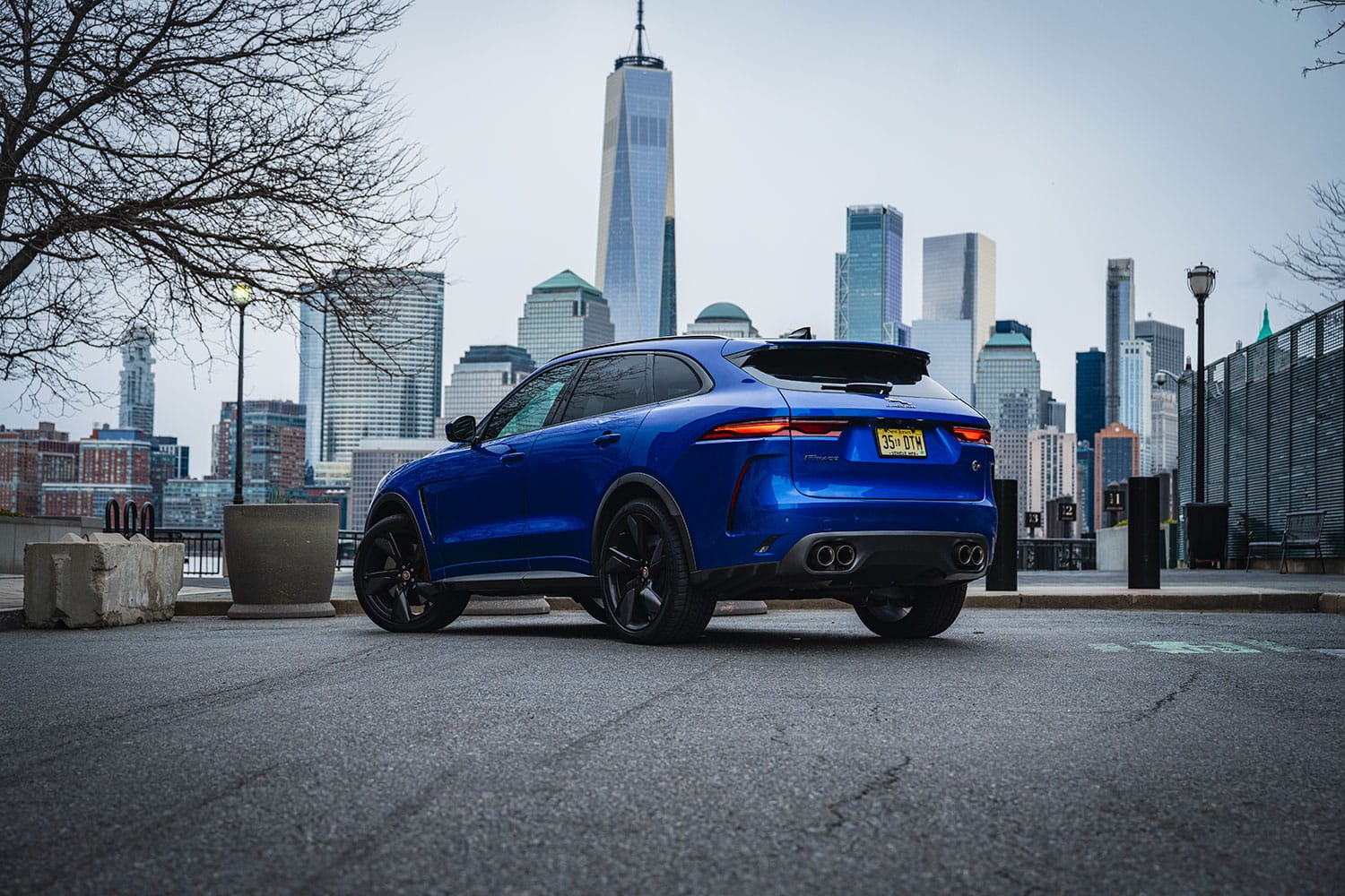 2021-jaguar-f-pace-svr
