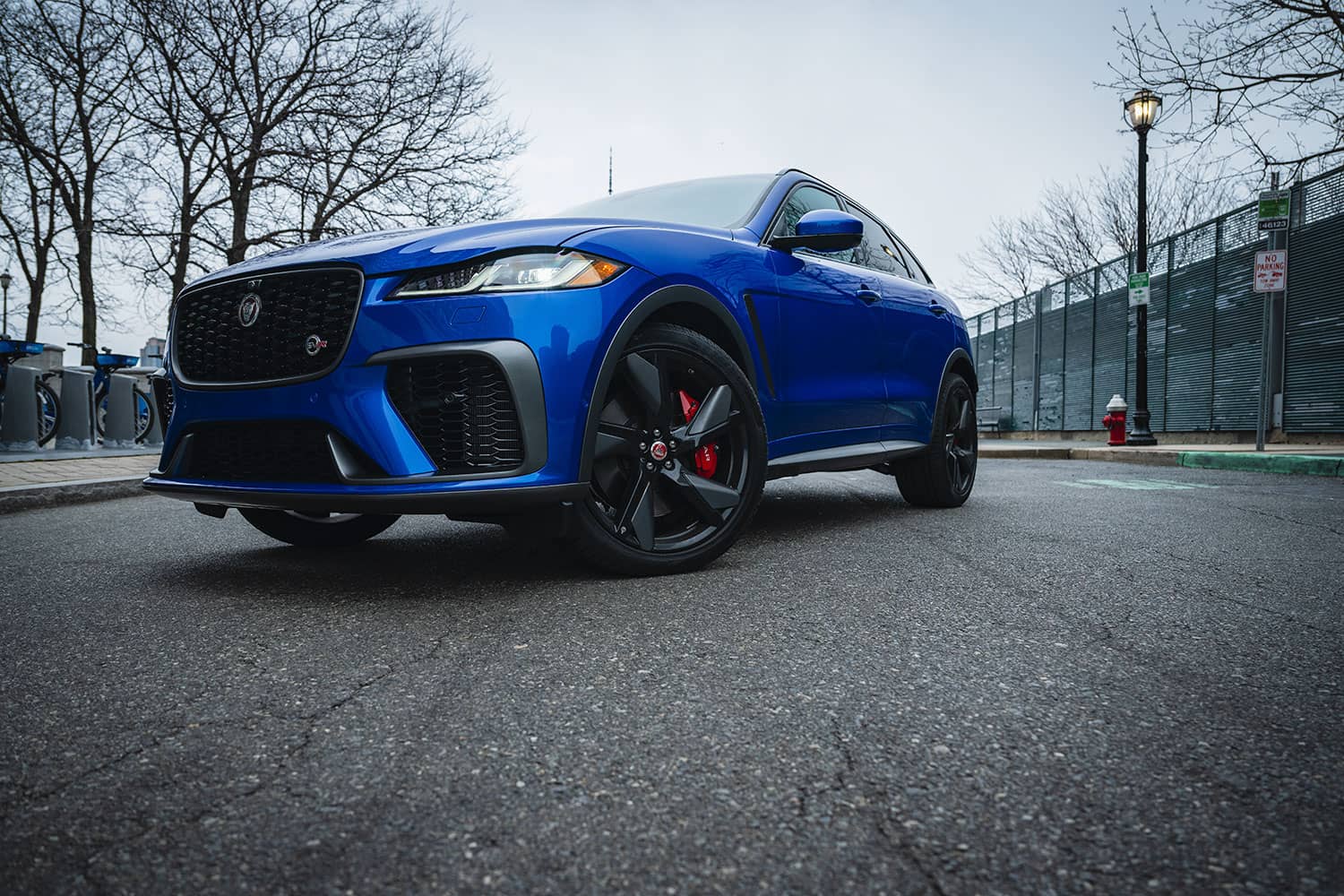 2021-jaguar-f-pace-svr