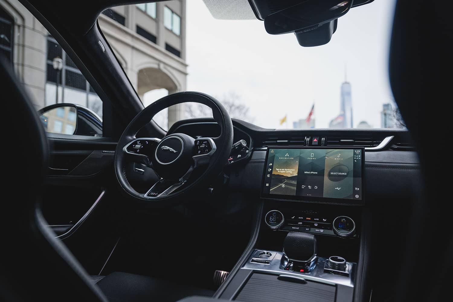 2021-jaguar-f-pace-svr