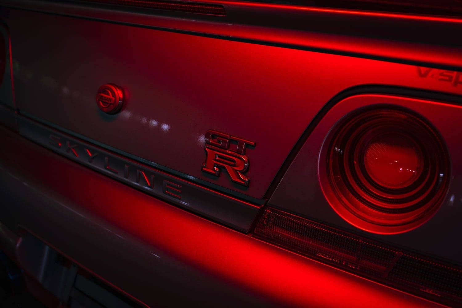 R33 Skyline