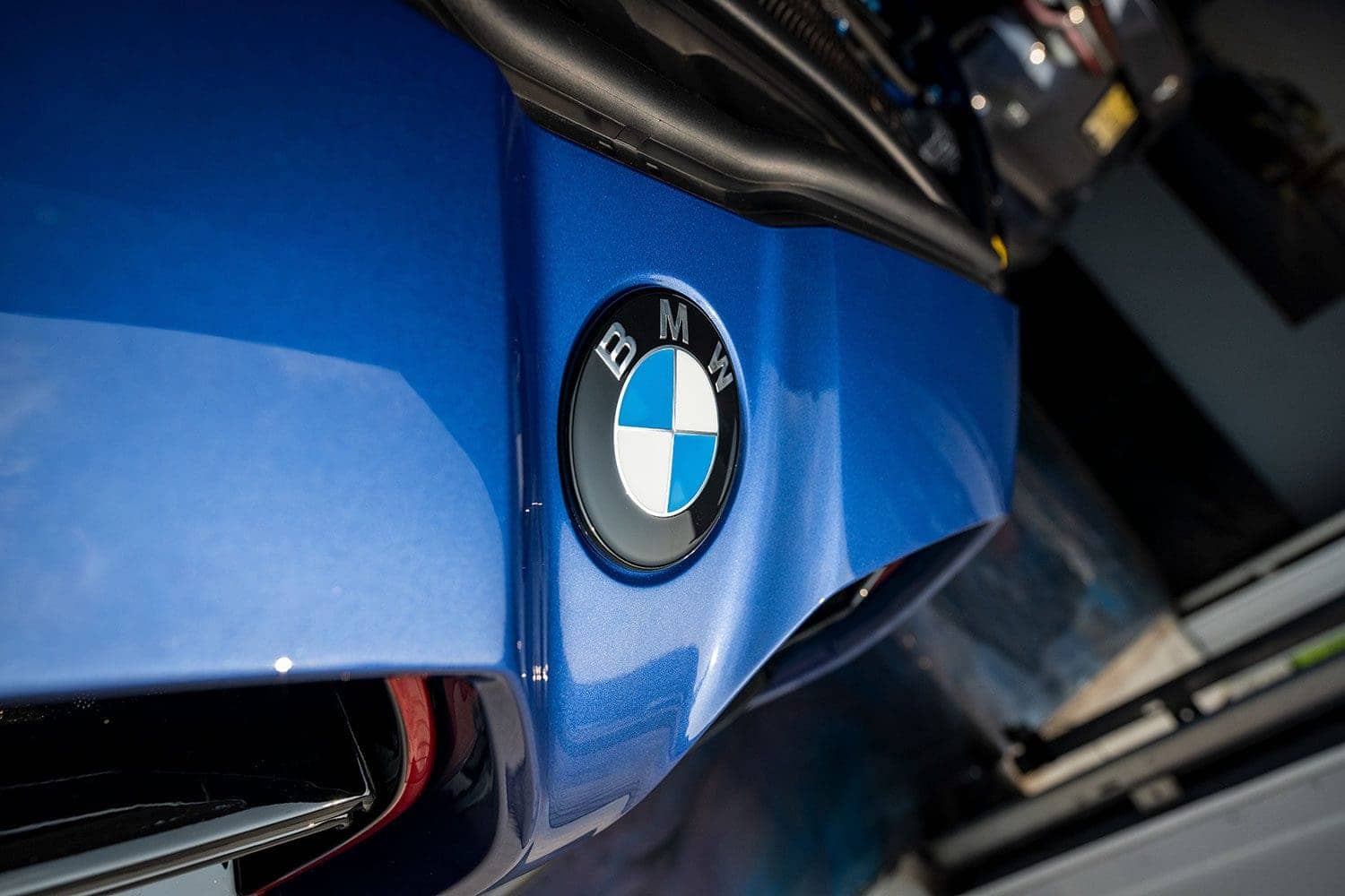 BMW badge installation