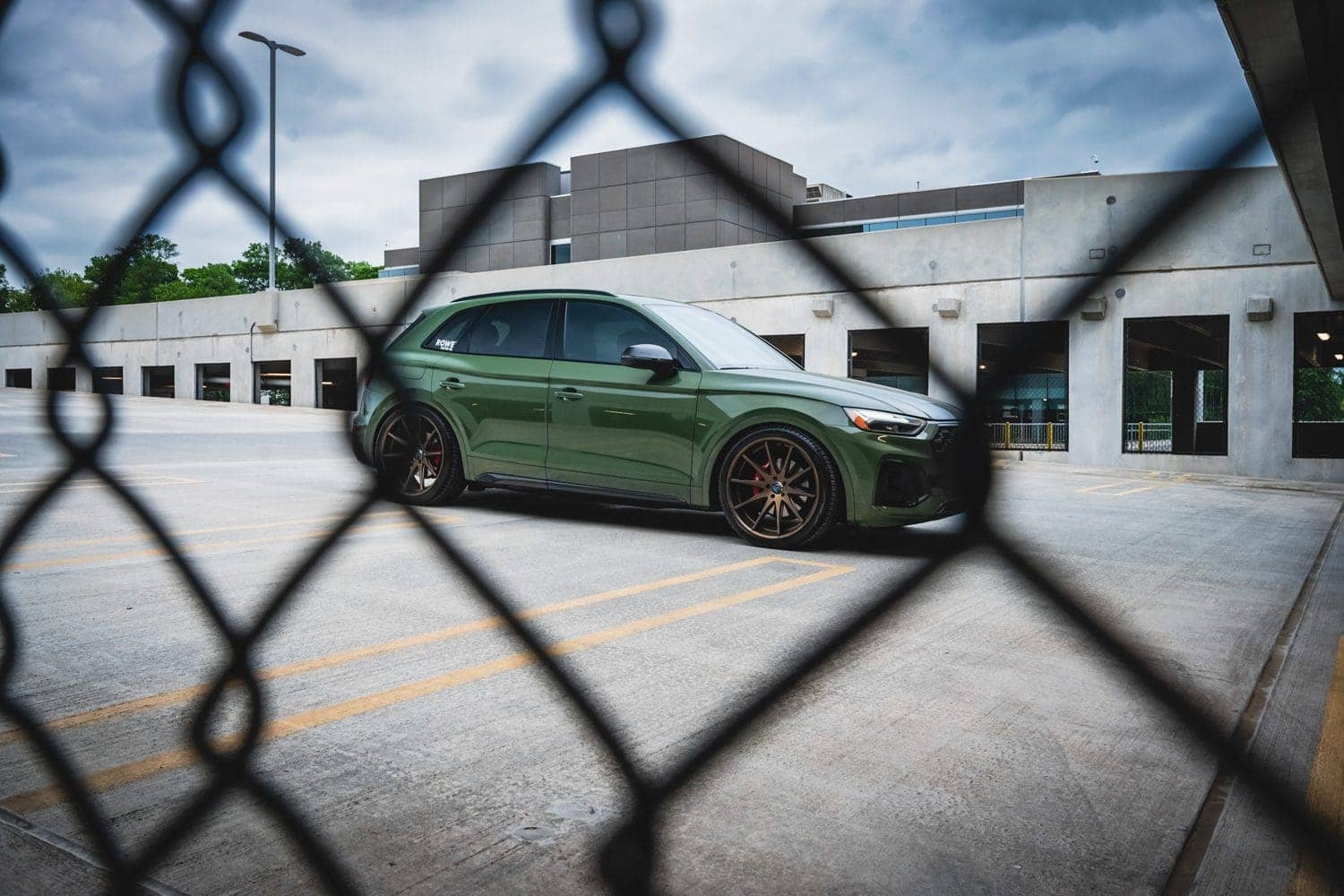 audi-sq5-angle
