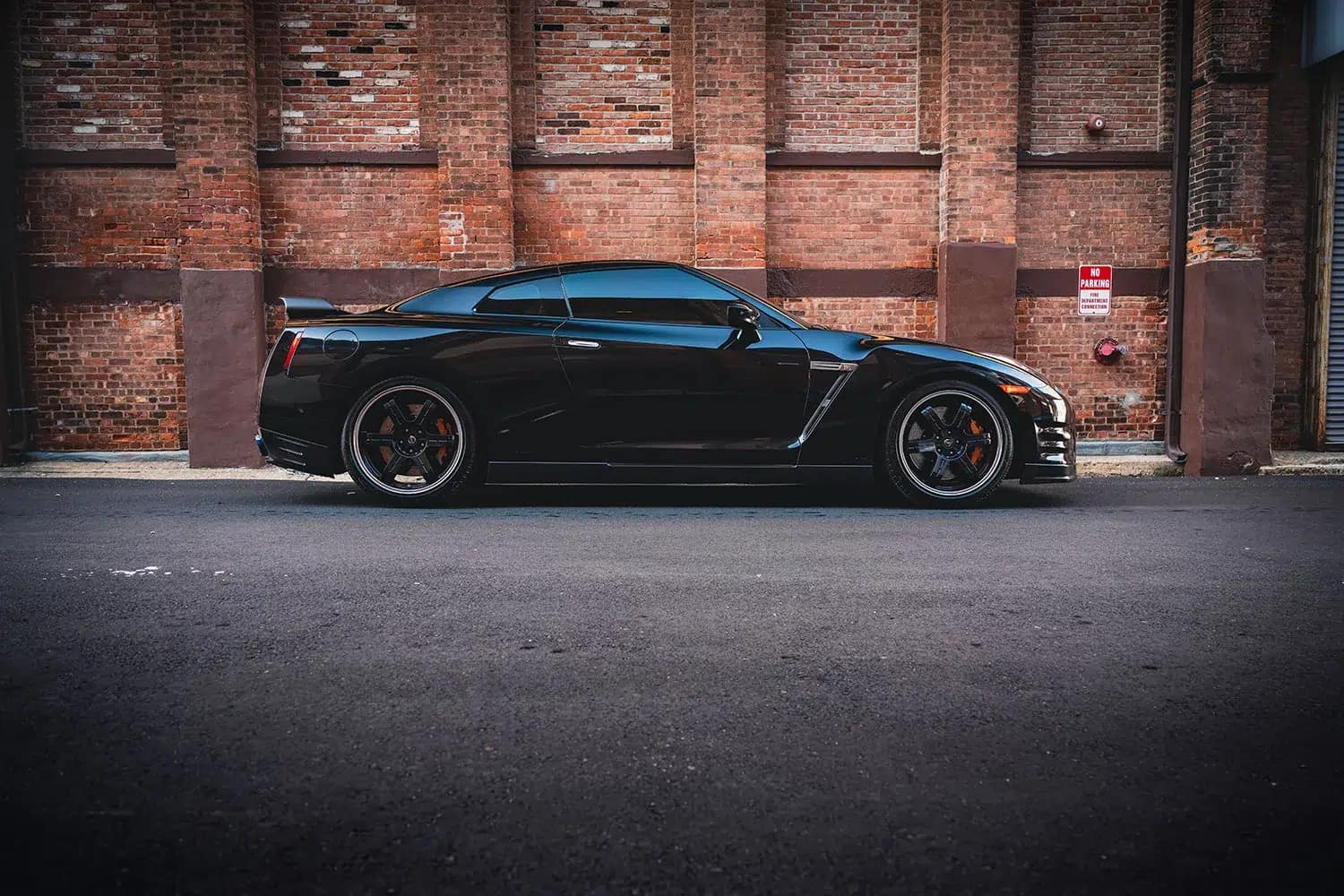 Nissan GT-R