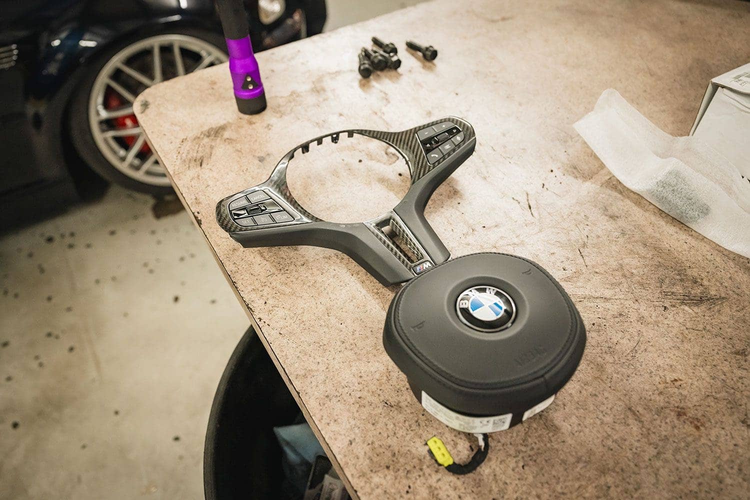 BMW M3 steering wheel install