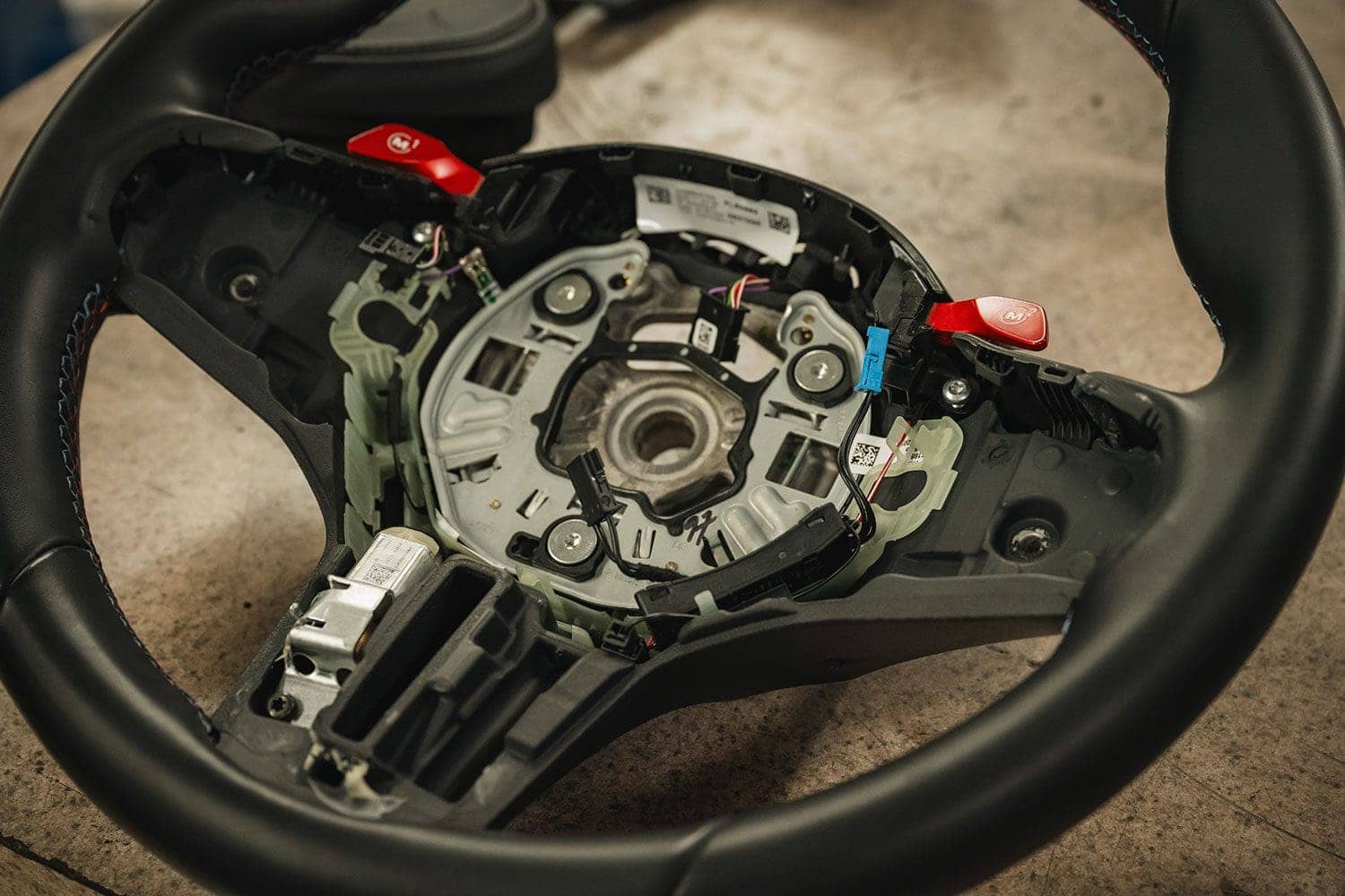 BMW M3 steering wheel install