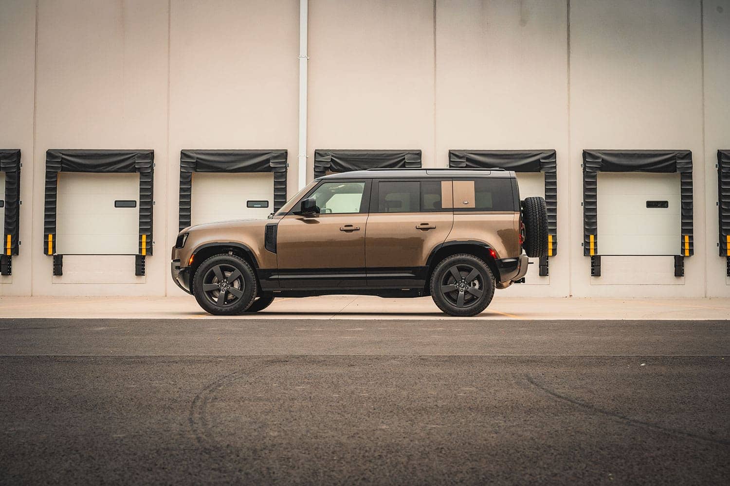 land-rover-defender-110