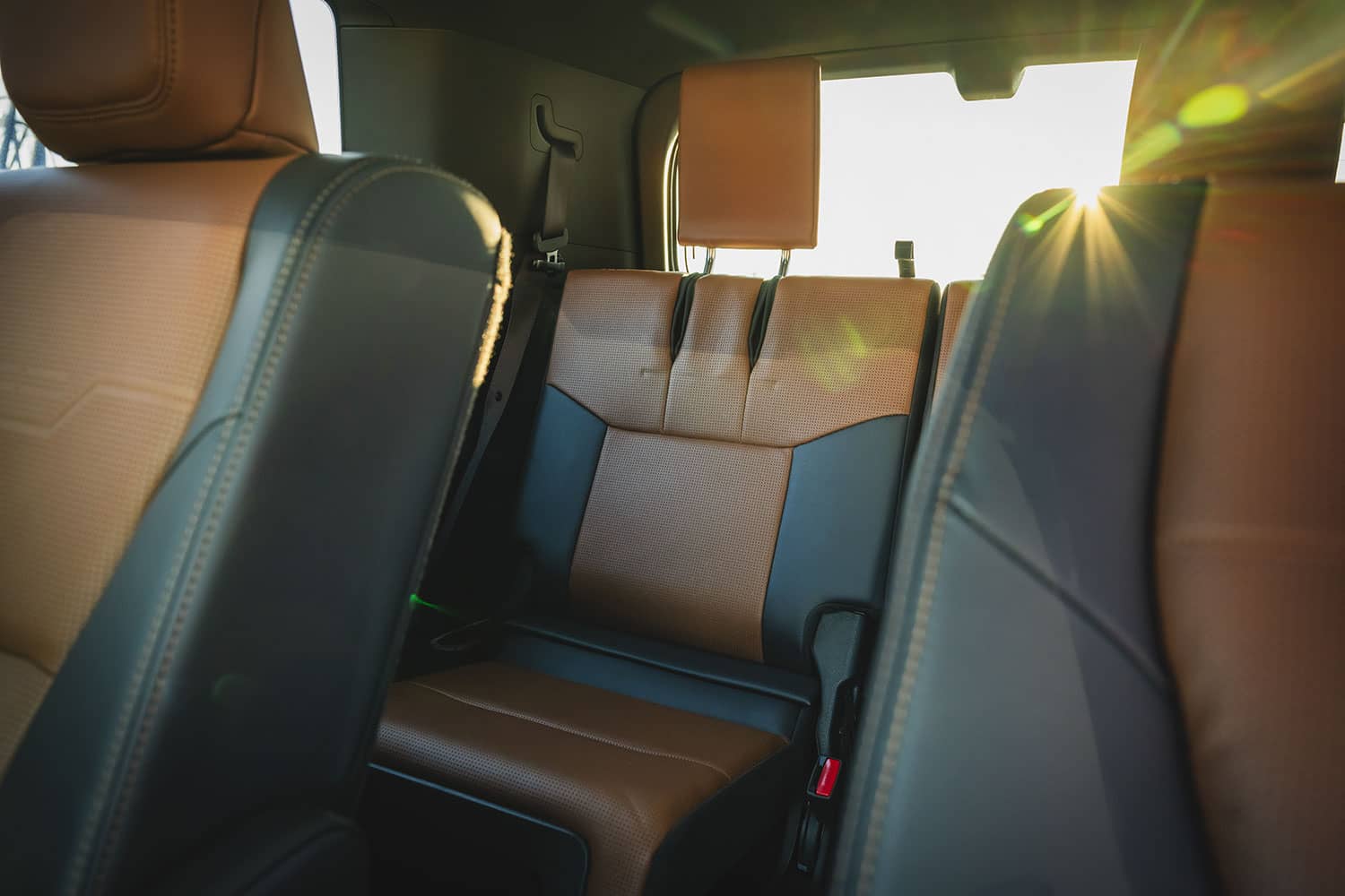2025-lexus-gx-550-19