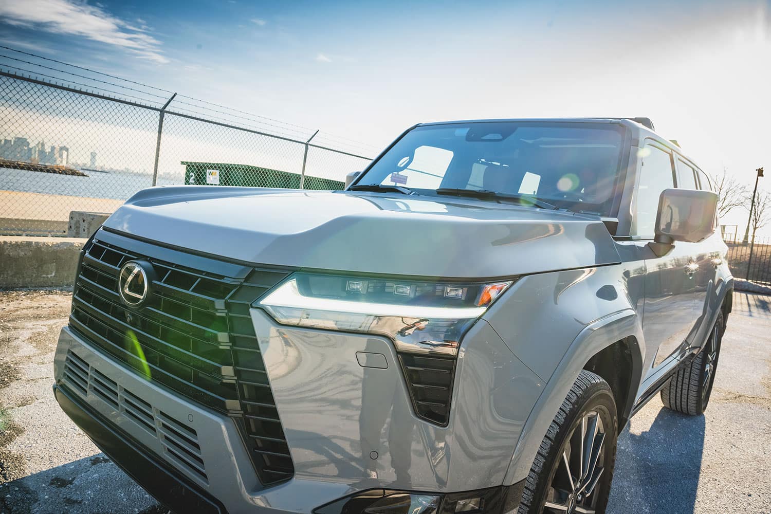 2025-lexus-gx-550-35