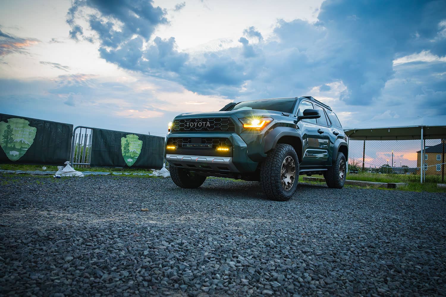 2025-toyota-4Runner-trailhunter