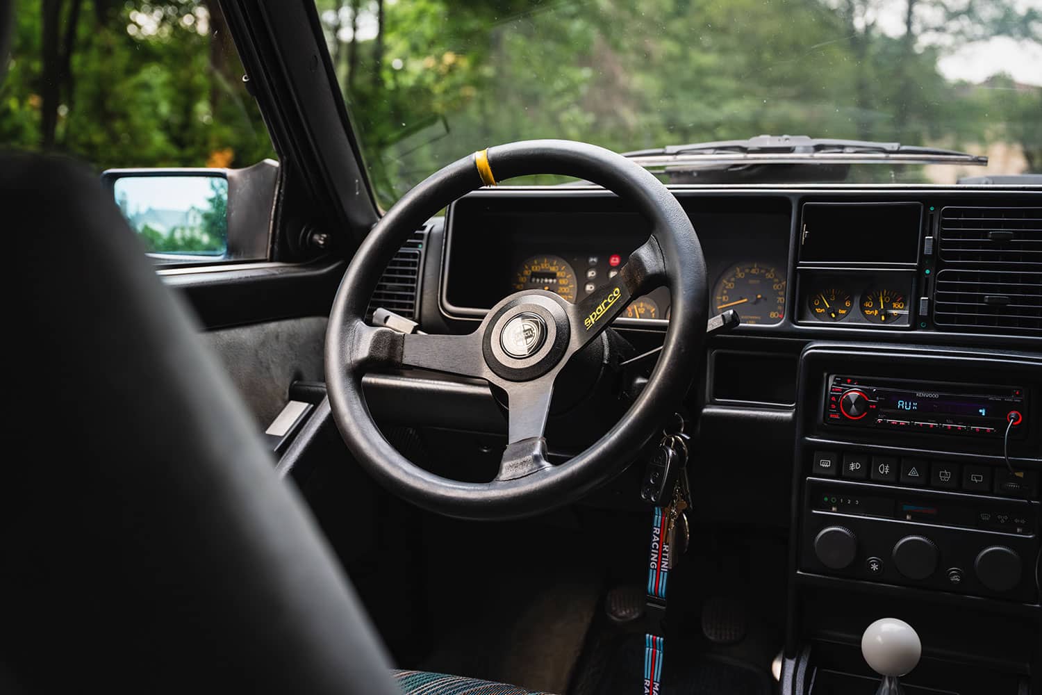 1988-Lancia-Delta-Integrale steering wheel