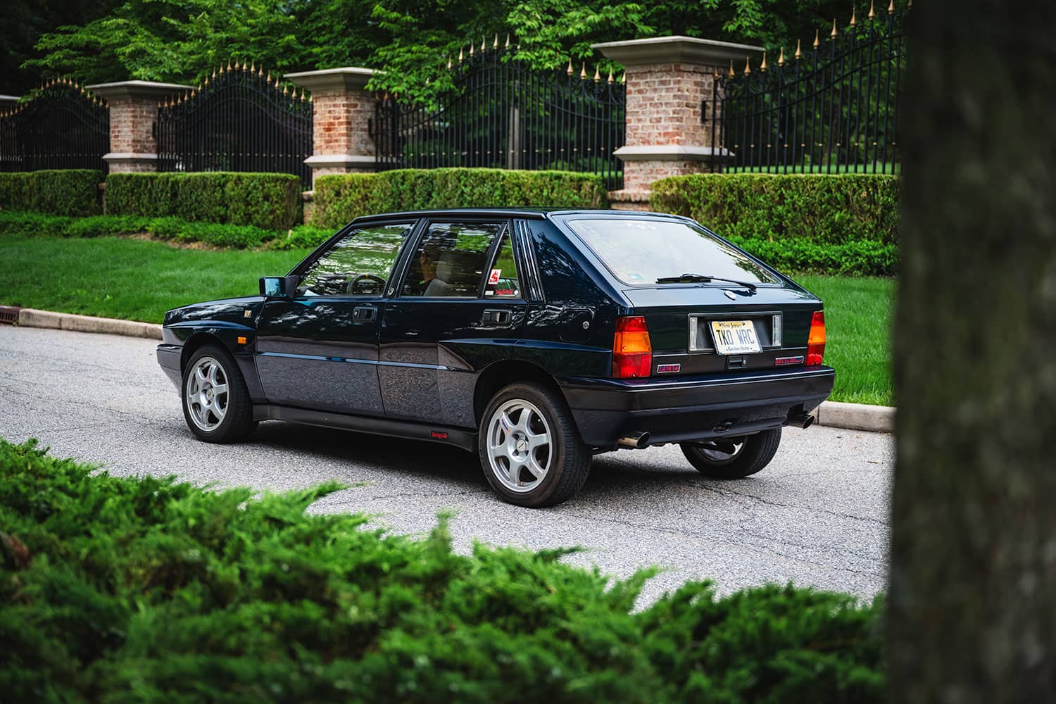1988 Lancia Delta Ingetrale rear profile