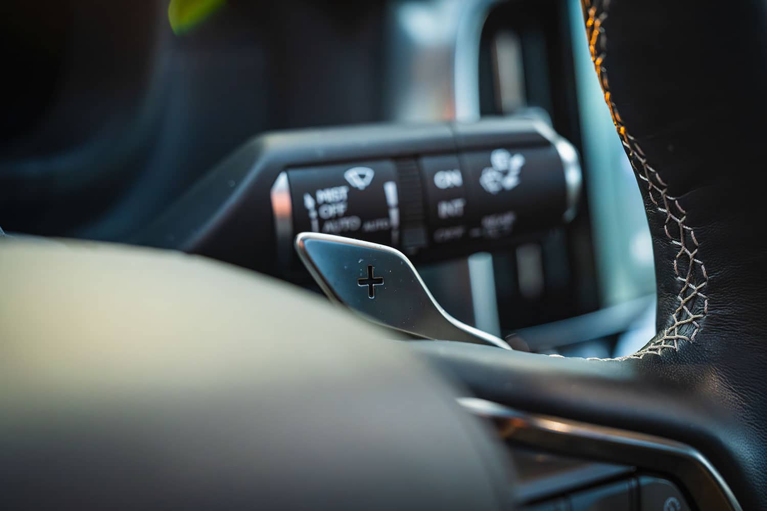 2025-lexus-lx-700h-paddle shifter