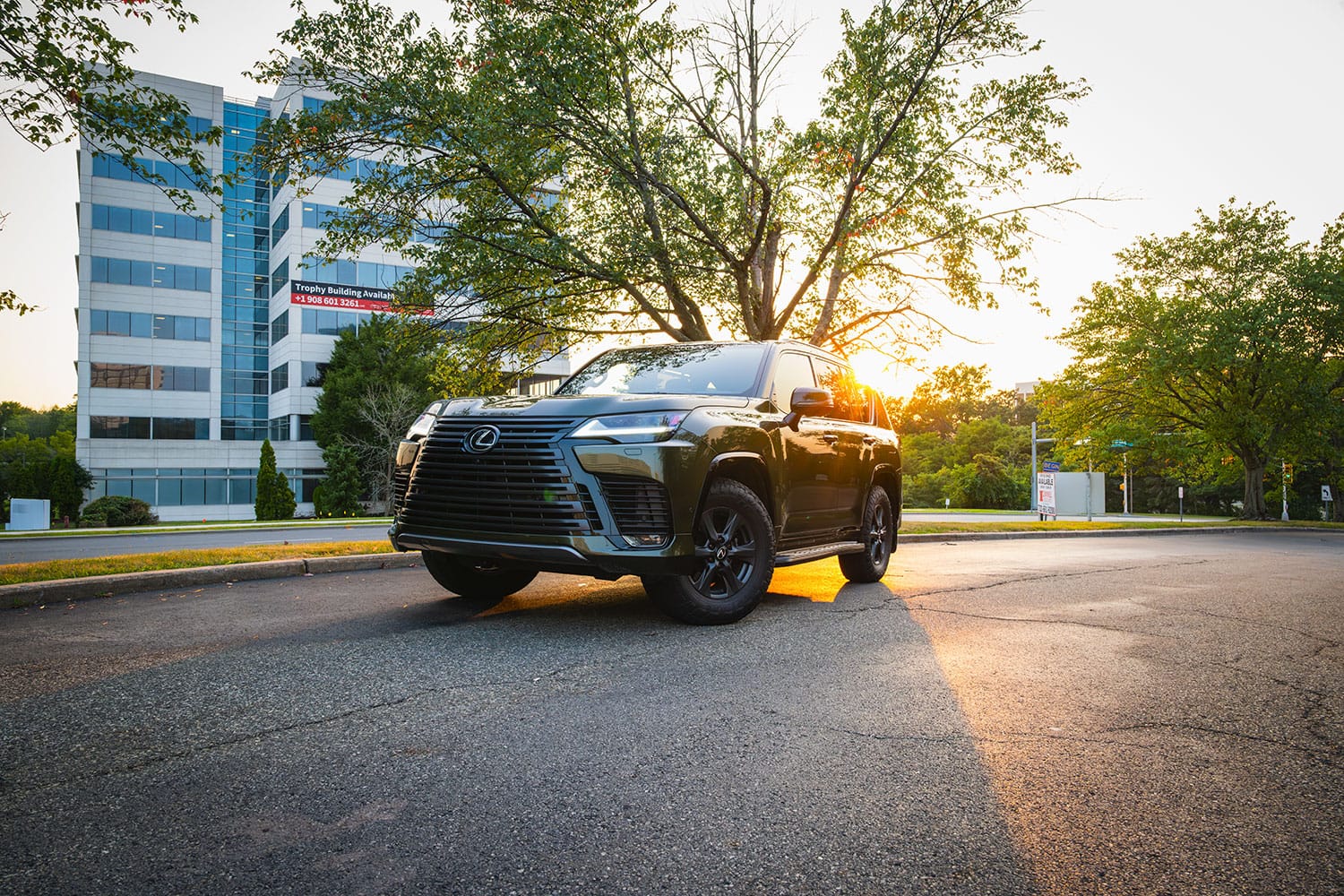 2025-lexus-lx-700h-Nori Green Pearl