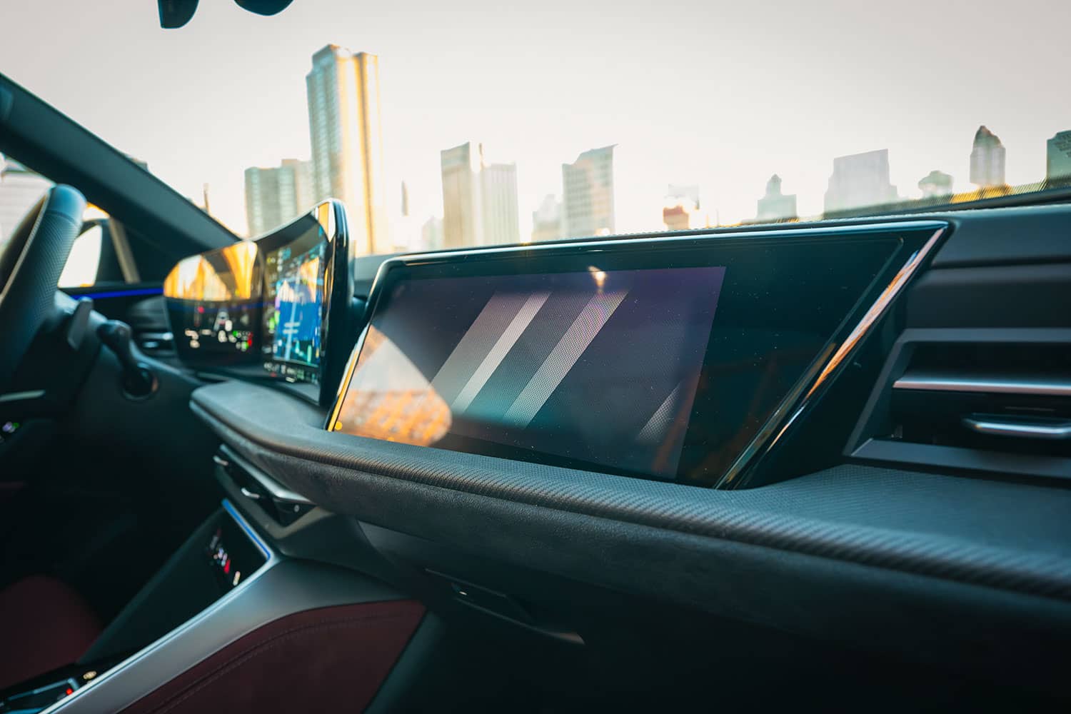 Sq5 passenger screen