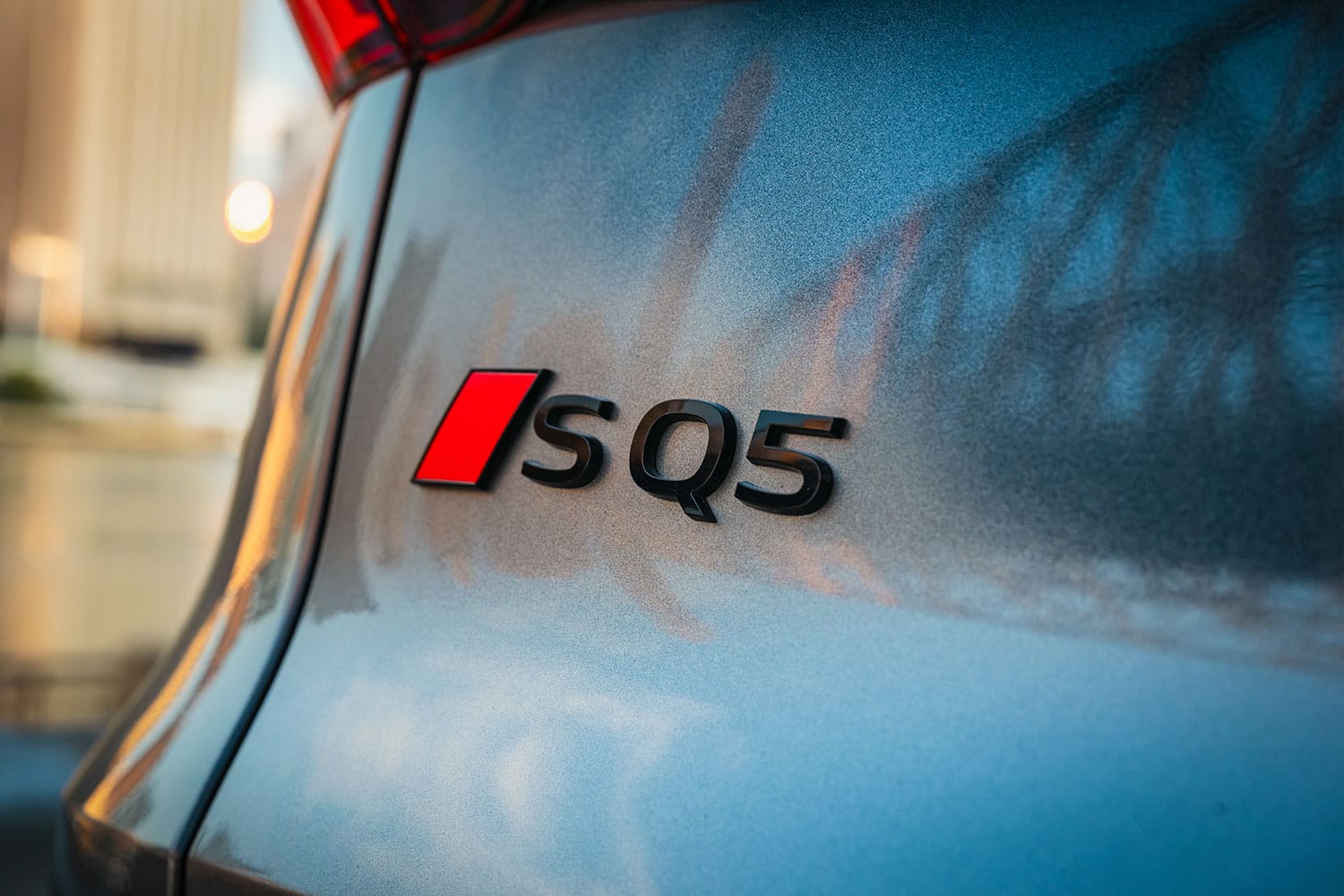 2025-audi-sq5 badge