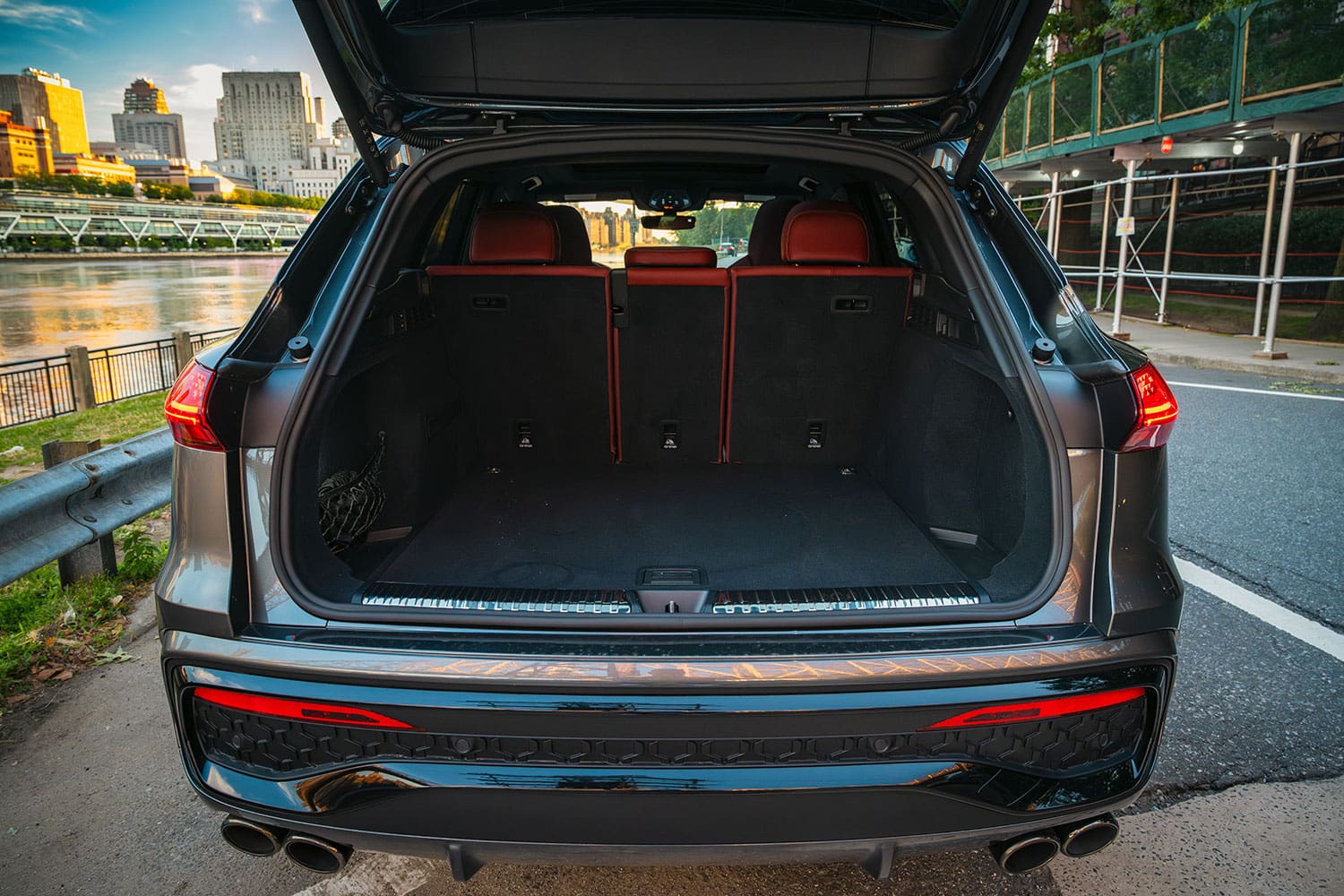 2025-audi-sq5 trunk