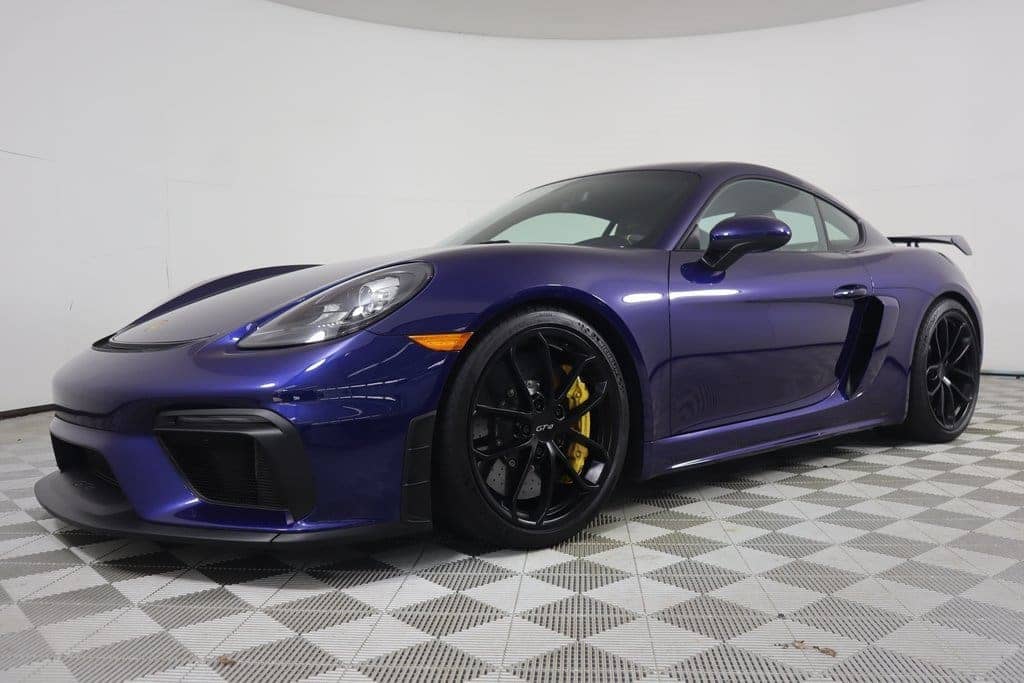 Cayman-GT4