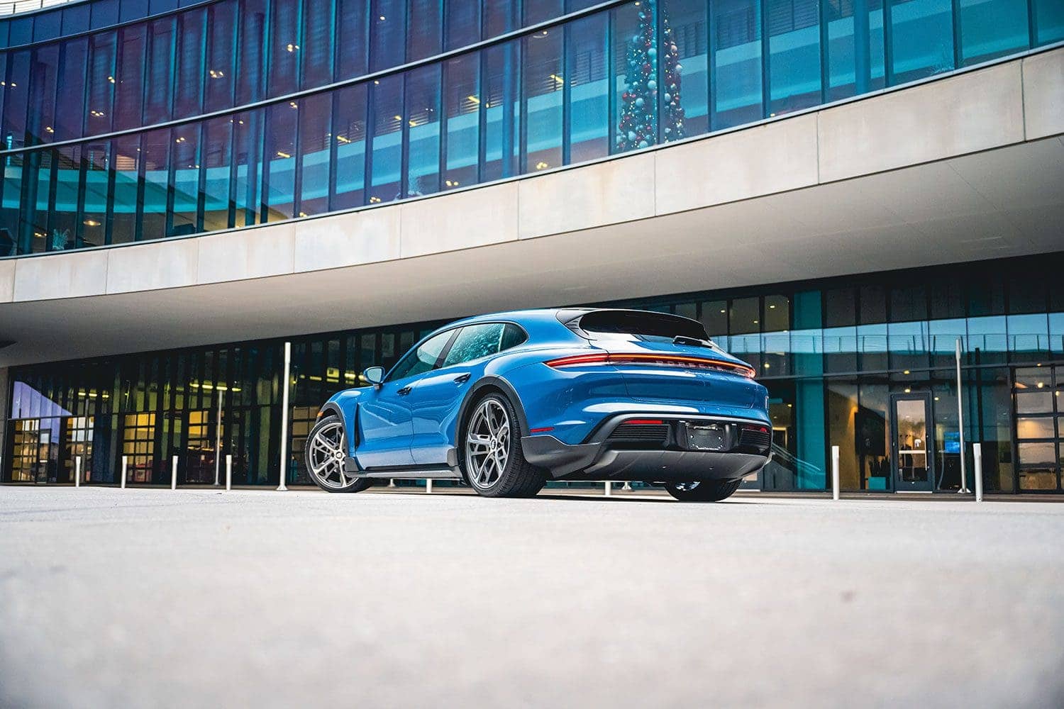 Porsche Taycan Cross Turismo