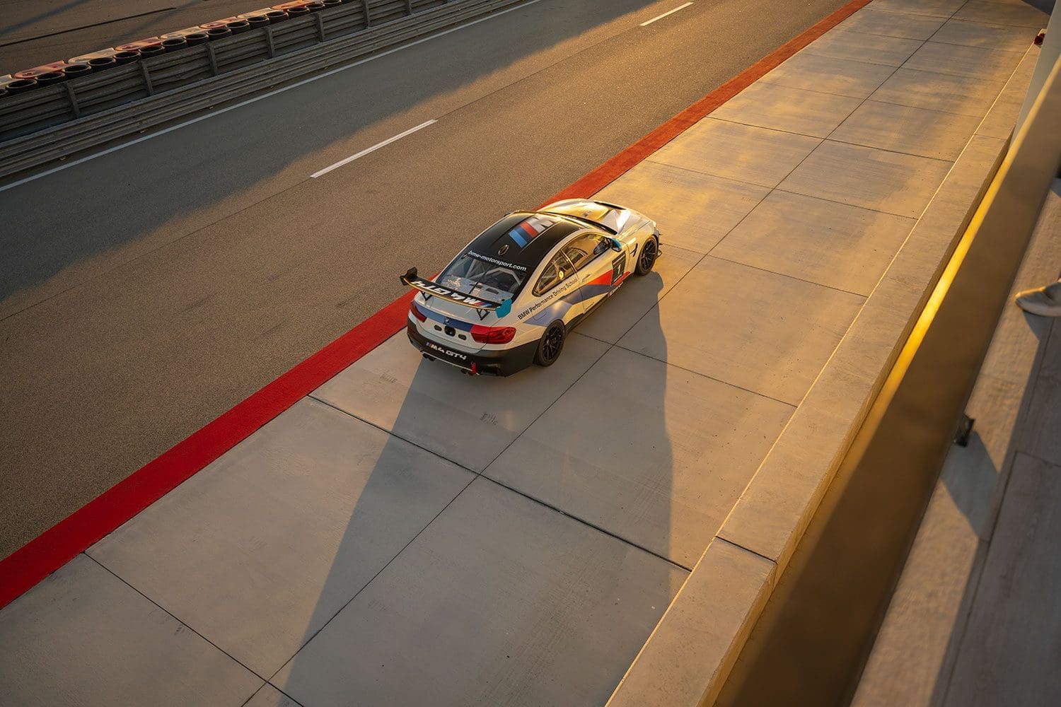 M4 GT4