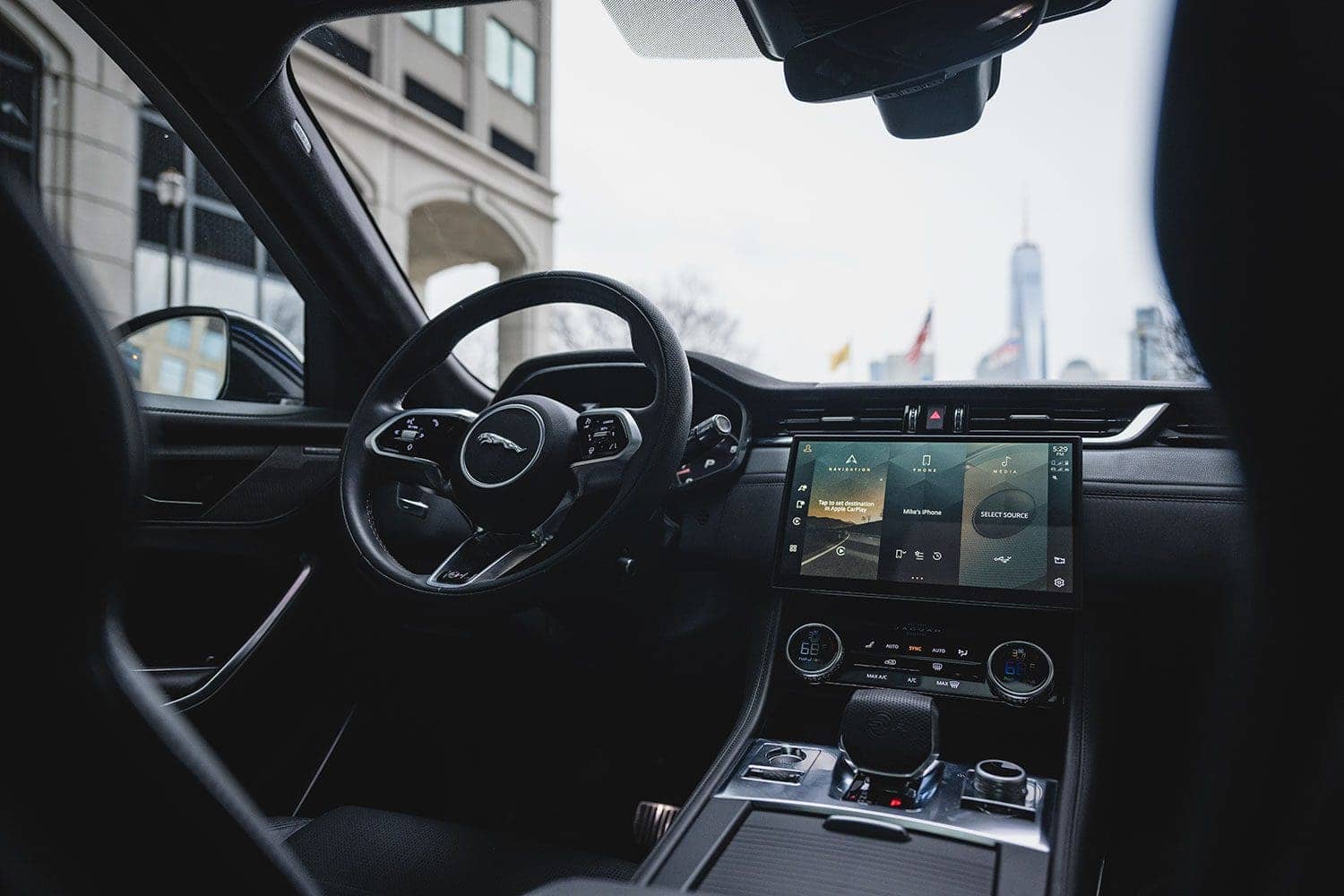 Jaguar F-Pace SVR