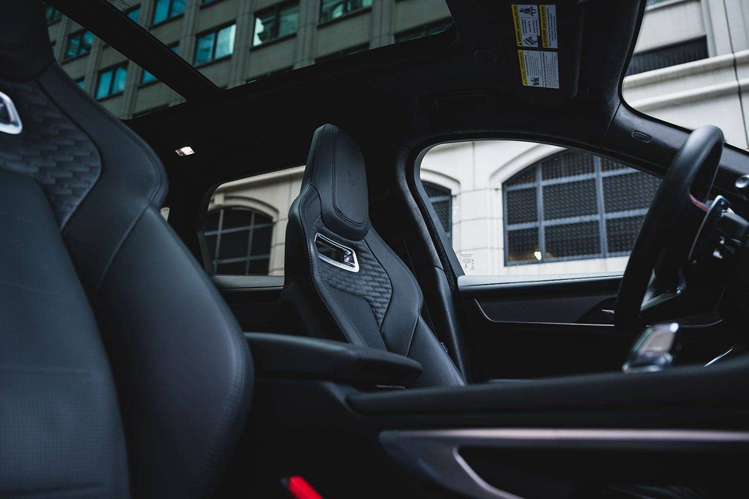 Jaguar F-Pace SVR