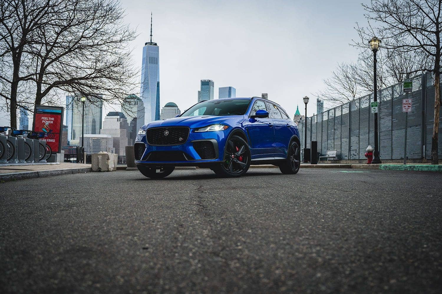 Jaguar F-Pace SVR