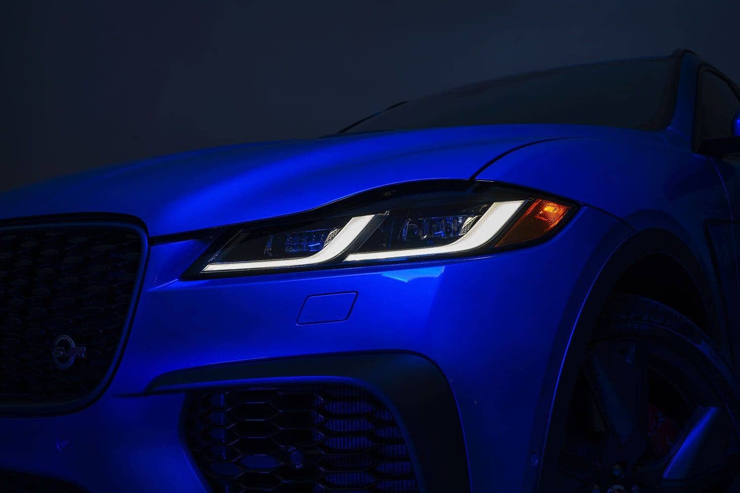 Jaguar F-Pace SVR