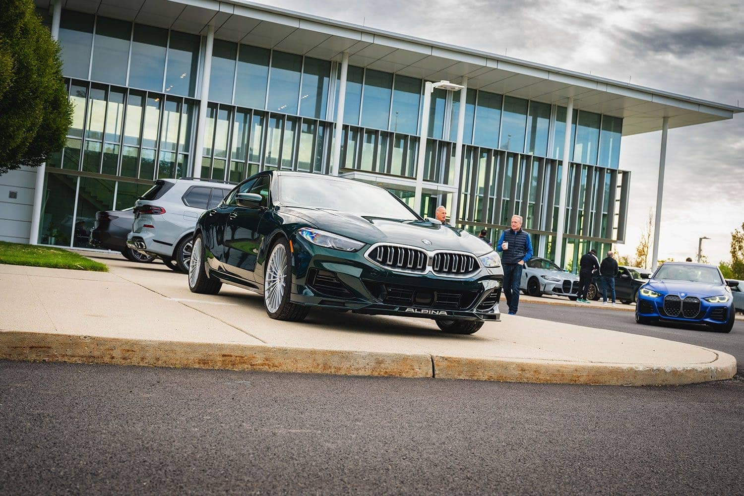 2023 Alpina B8