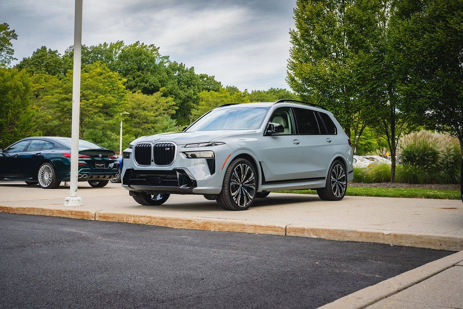 2023 BMW X7