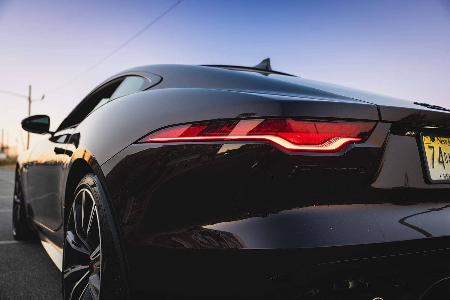 Jaguar F-TYPE R