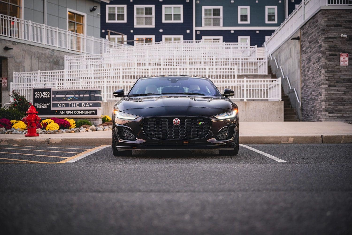 Jaguar F-TYPE R