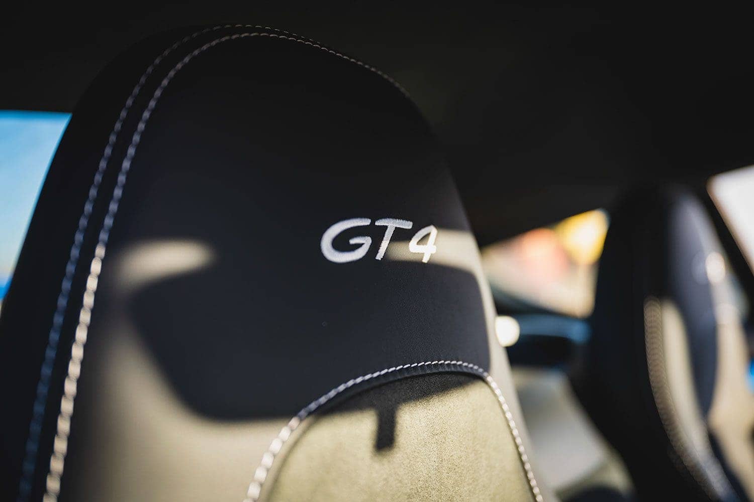 Porsche 718 Cayman GT4
