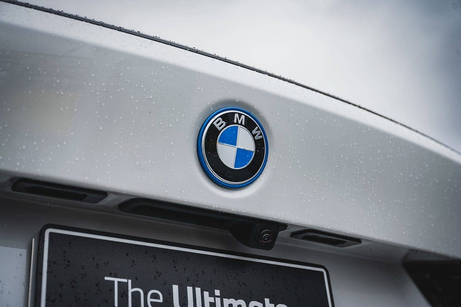 bmw-330e