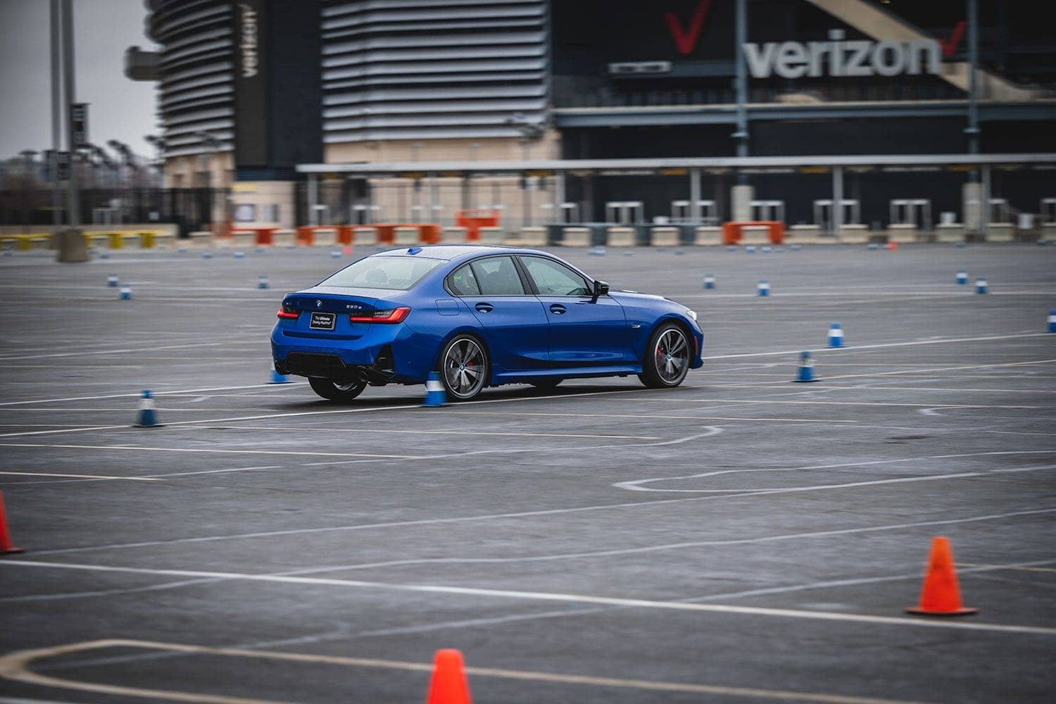 BMW 330e