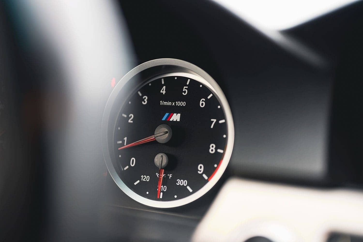 M3 tachometer