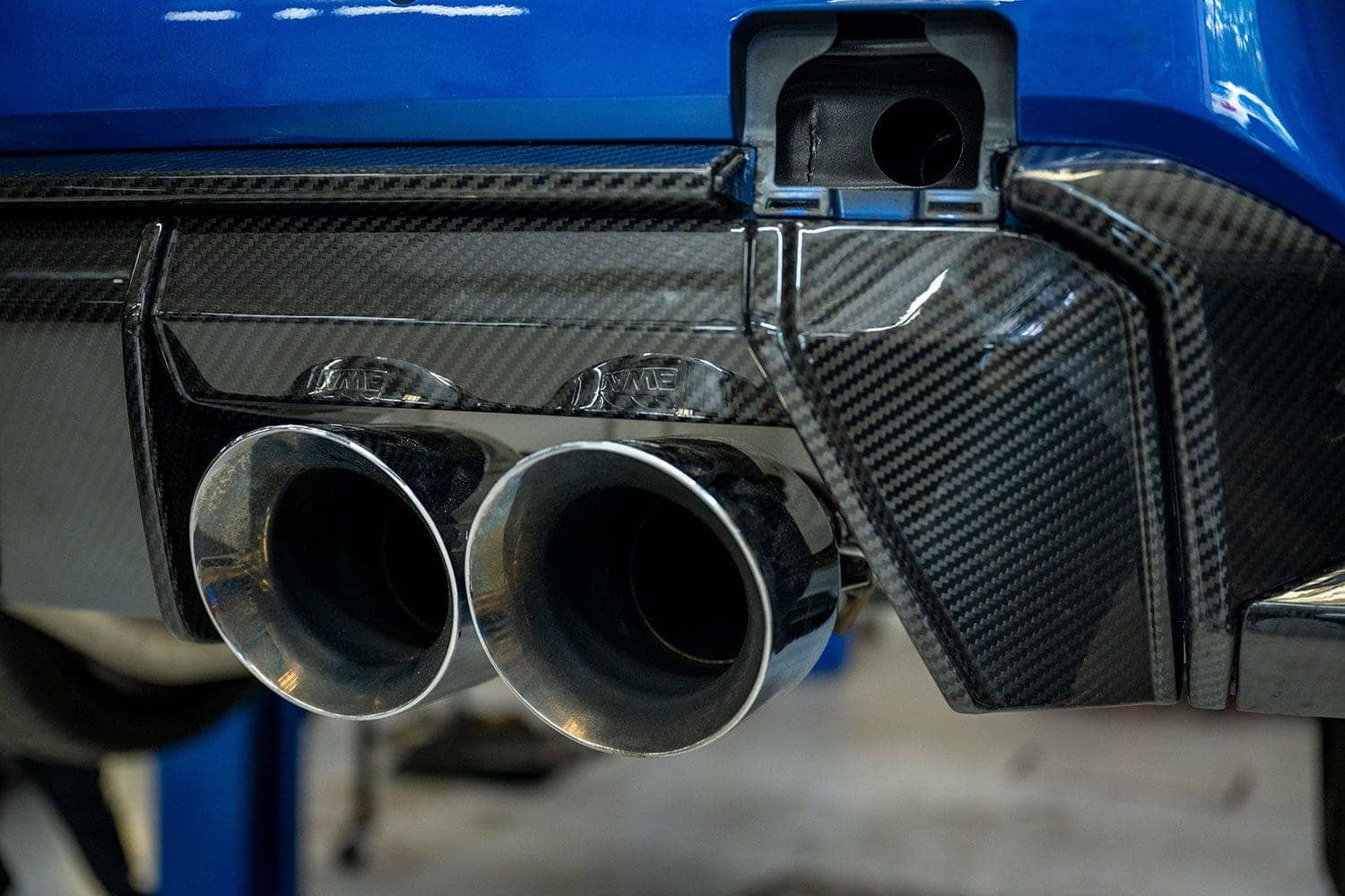 M3 carbon fiber rear diffuser