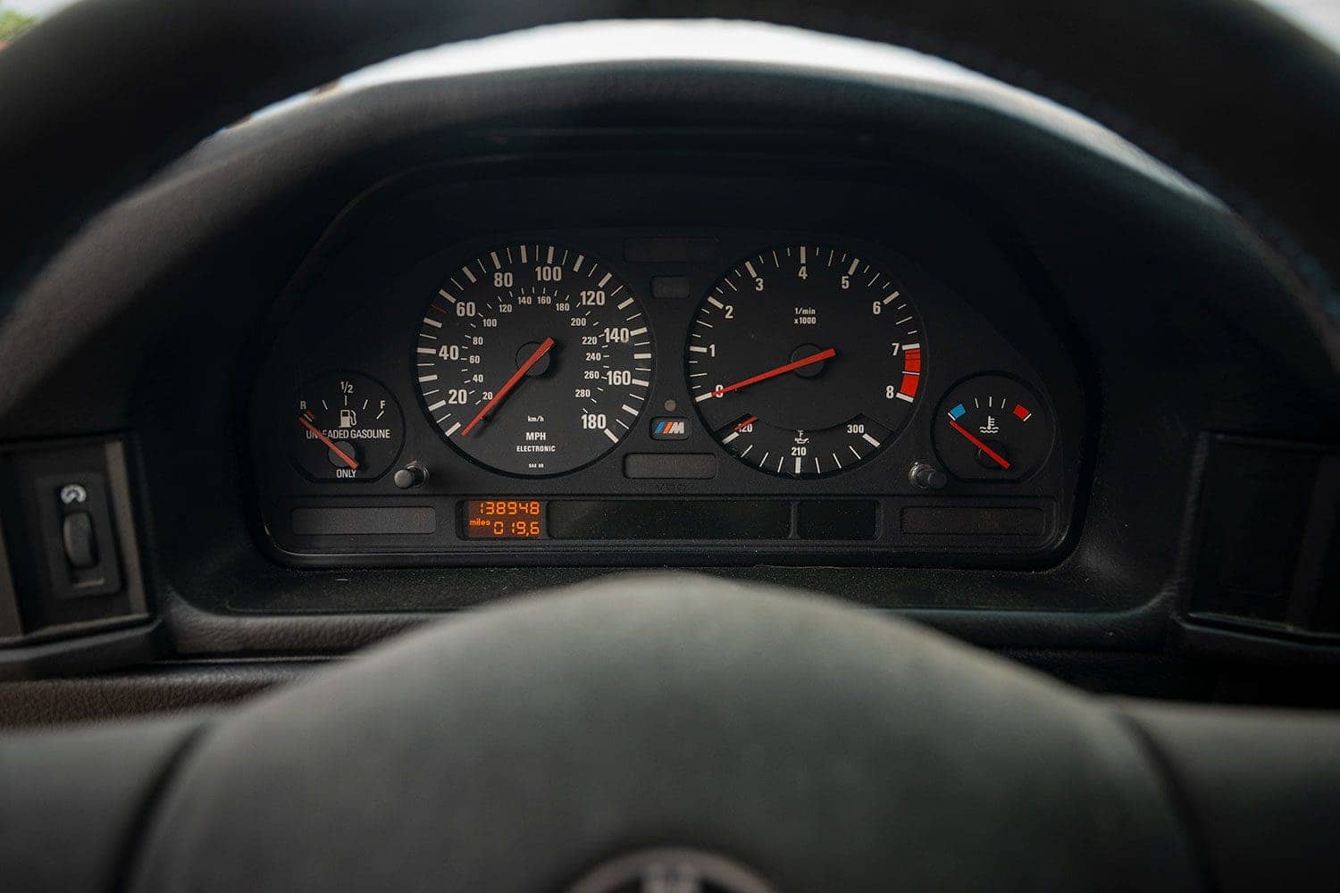BMW E34 M5