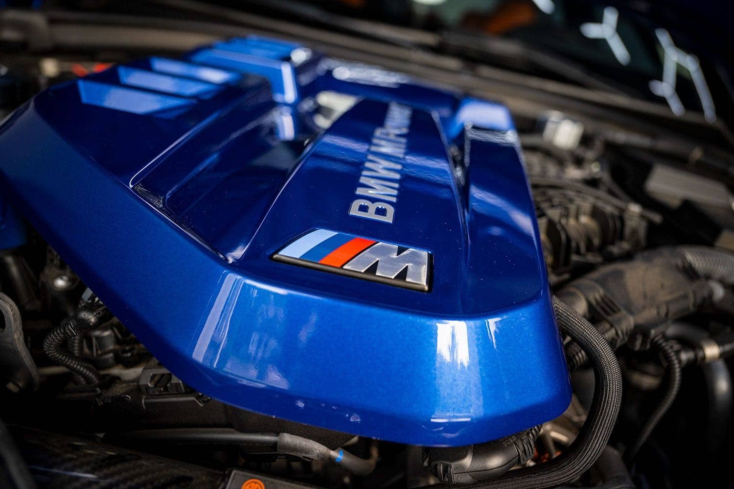 iND painted engine cover.