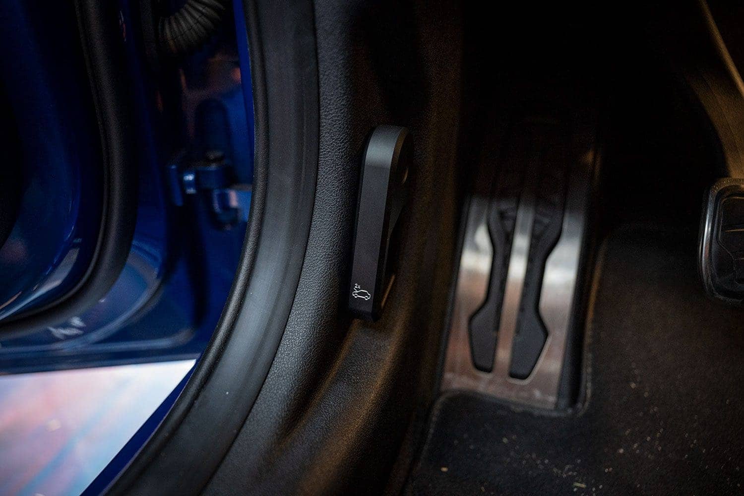 CarbonEX hood latch