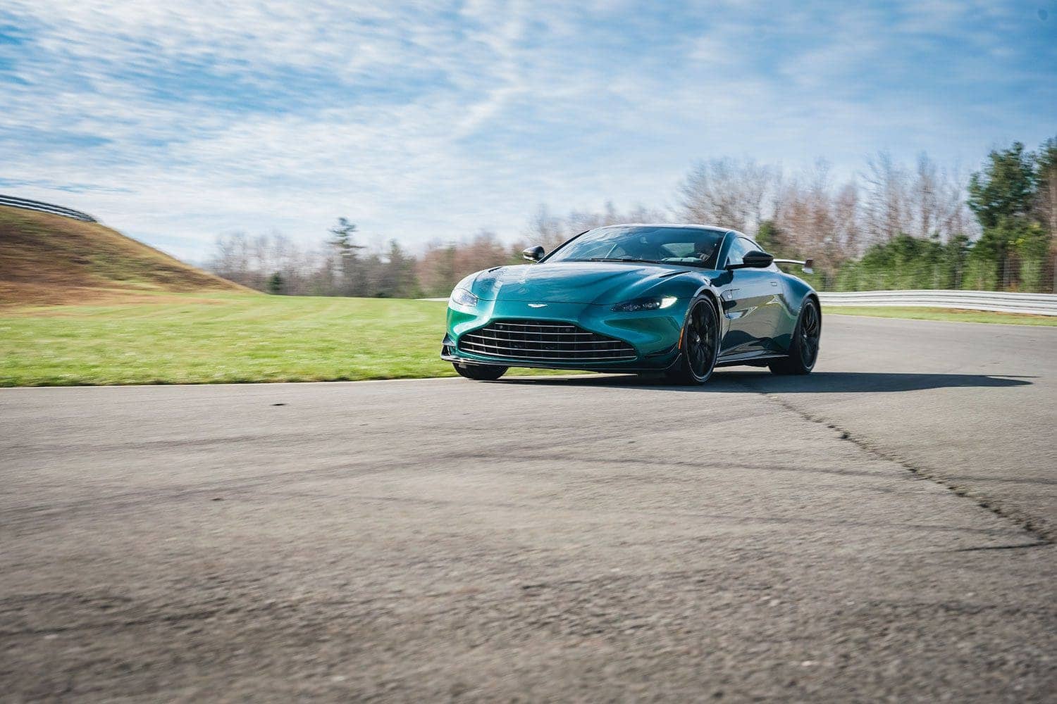 aston-vanquish-F1-edition